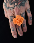 Rose-sormus