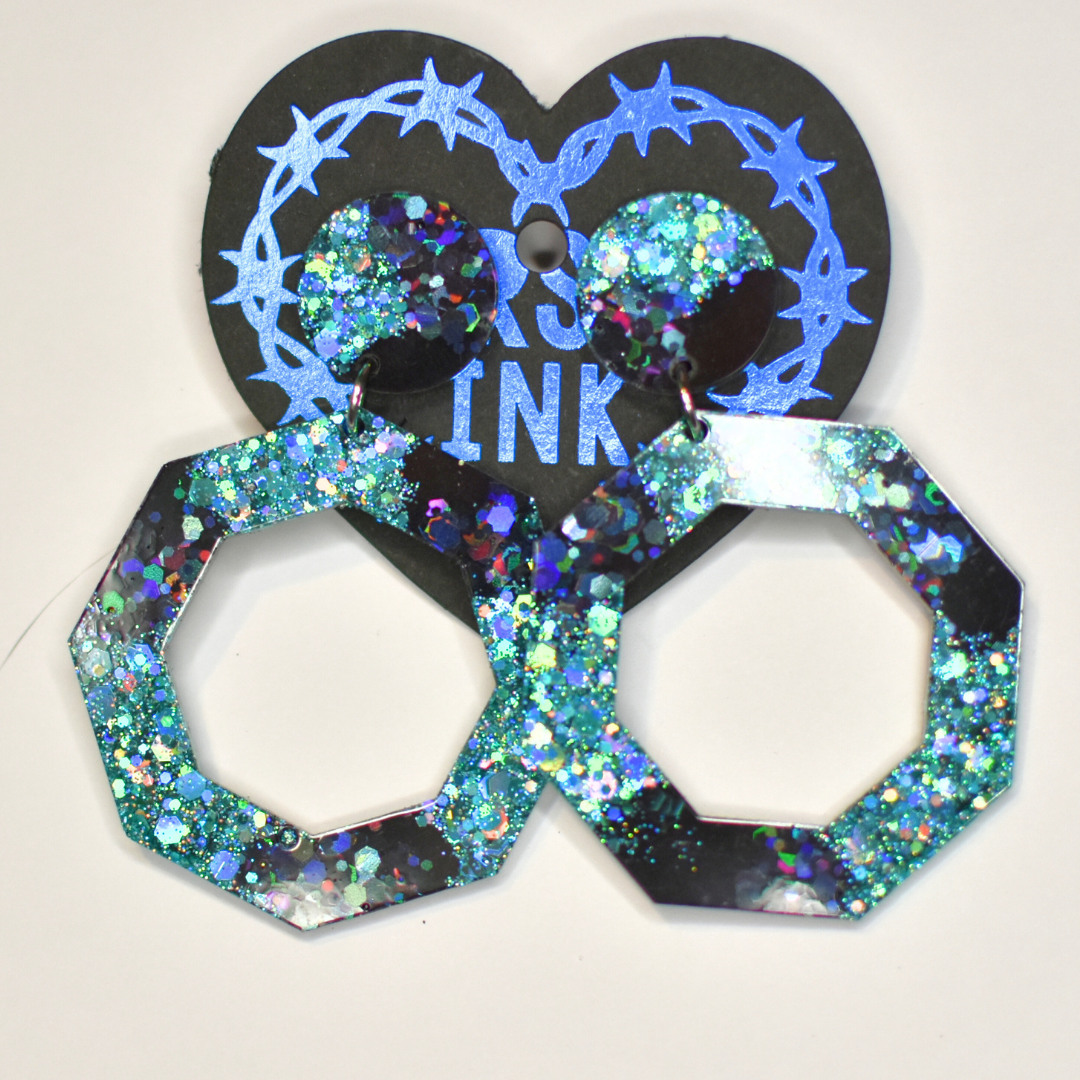 Överi Bling Octagon ja Hoops malliset korvikset