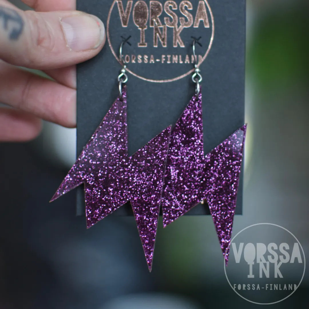 Maija Vilkkumaa korvikset | Vorssa Ink