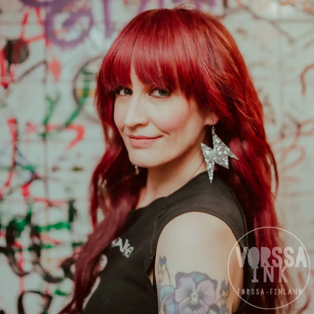 Maija Vilkkumaa korvikset | Vorssa Ink