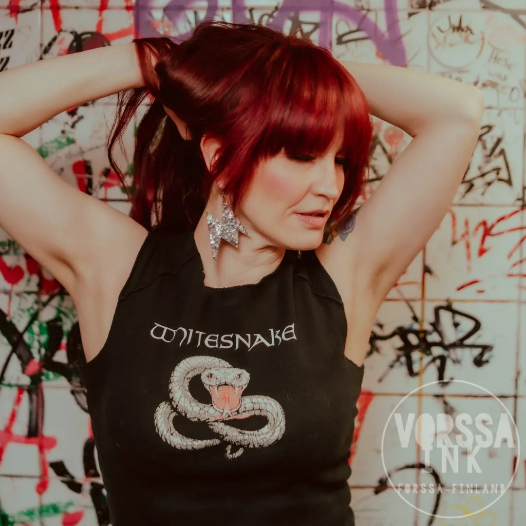 Maija Vilkkumaa korvikset | Vorssa Ink