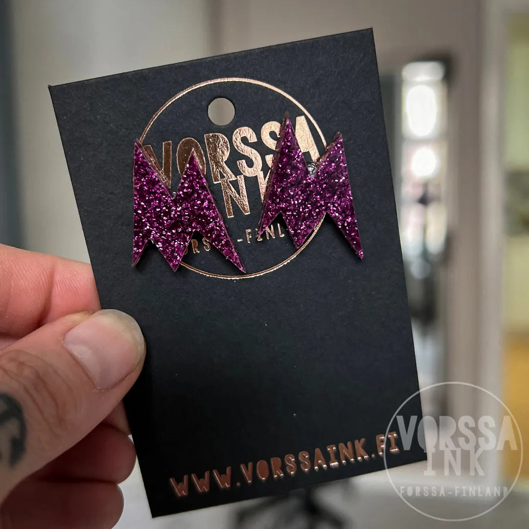 Maija Vilkkumaa korvikset | Vorssa Ink