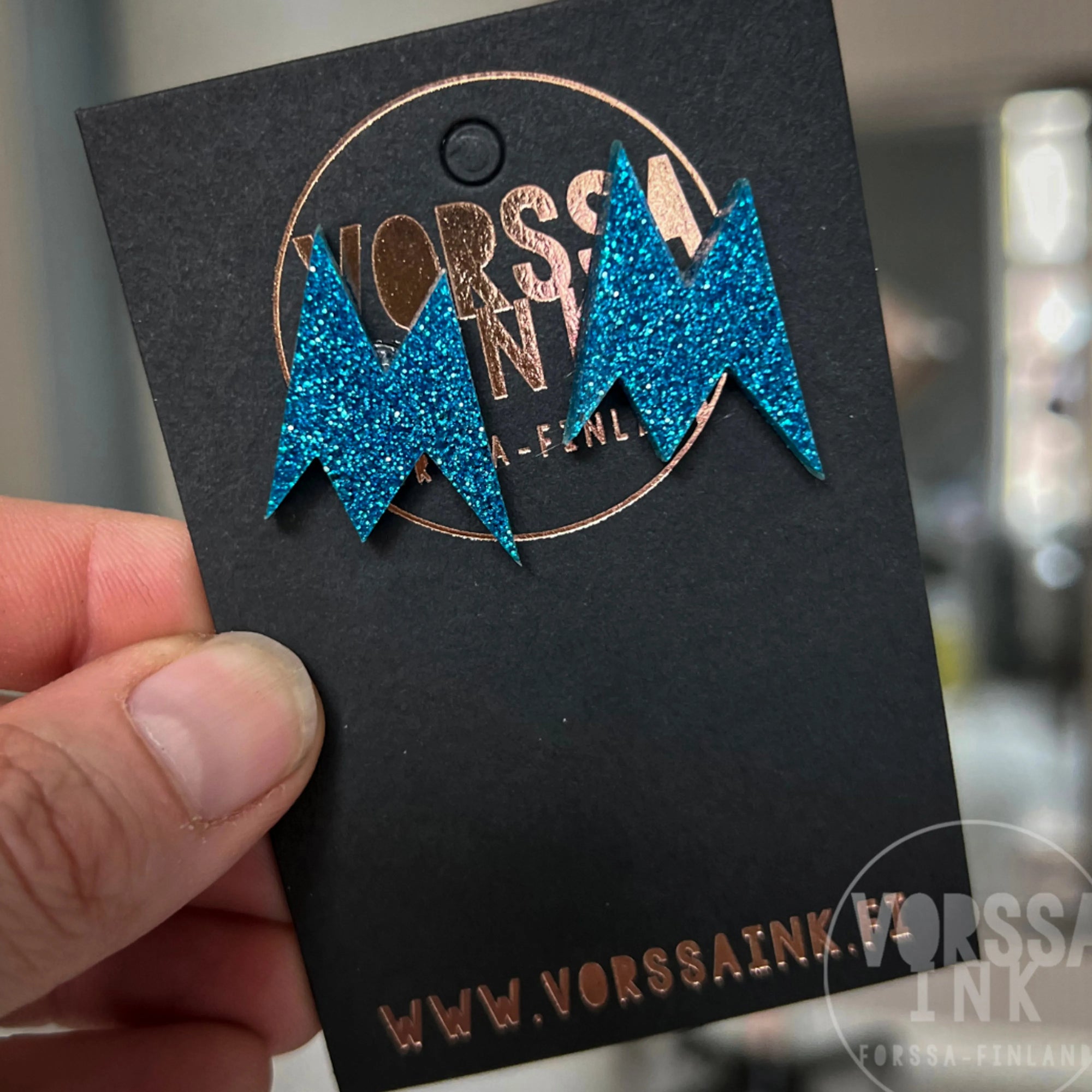 Maija Vilkkumaa korvikset | Vorssa Ink